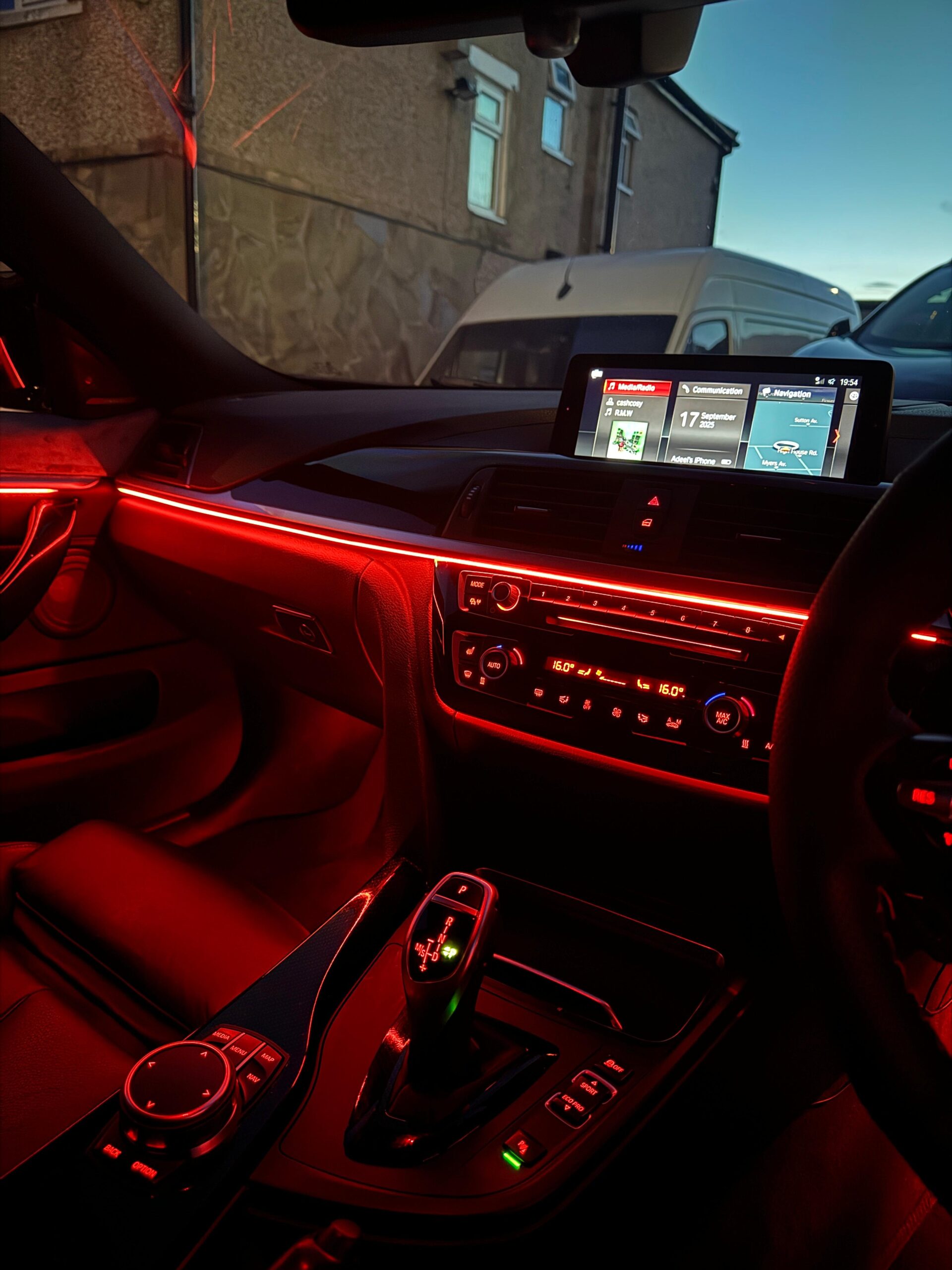 b18e8aa3-860f-41f7-9ebc-41c0f72d7ef4